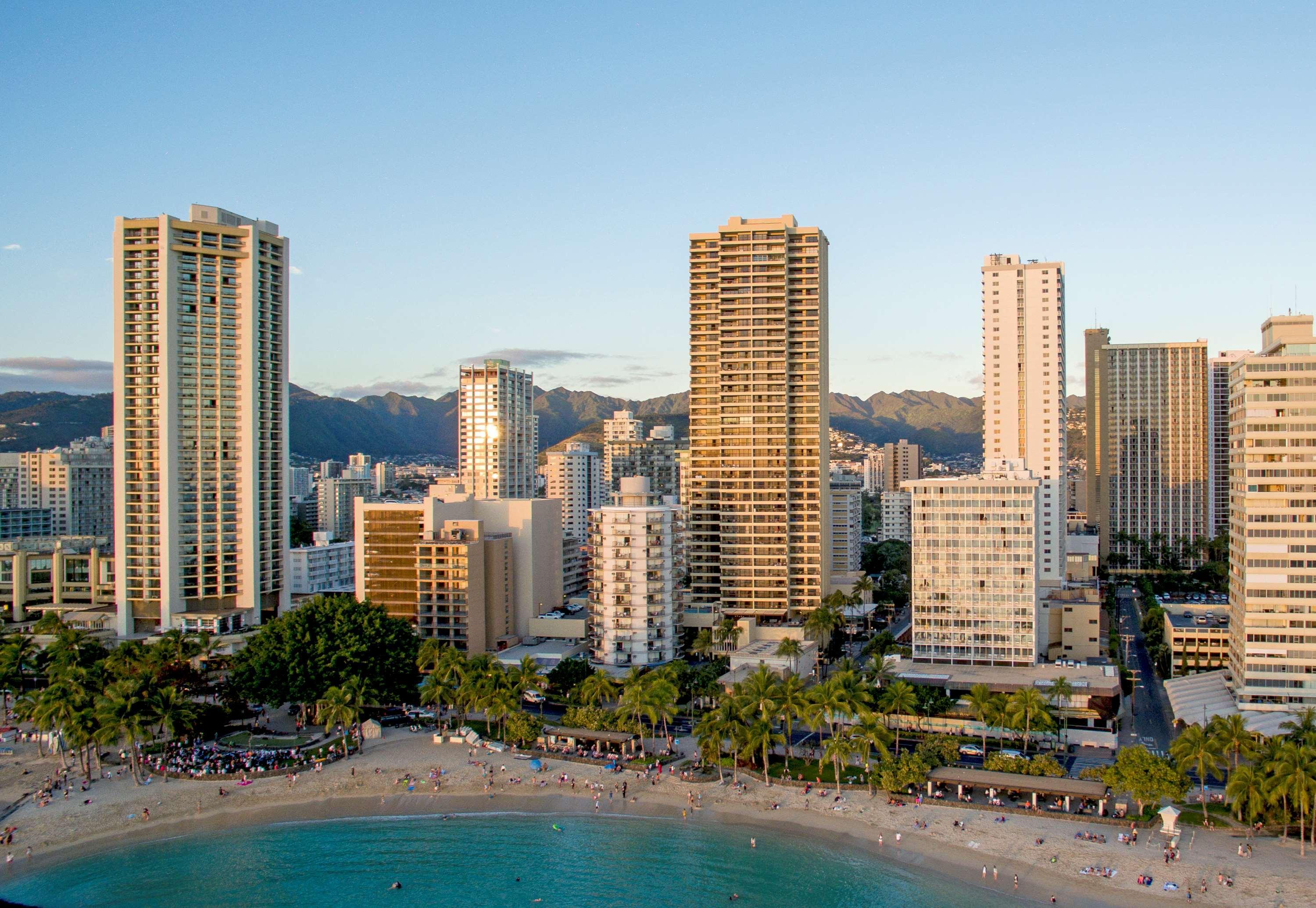 Aston Waikiki Beach Tower Honolulu Eksteriør bilde Waikiki skyline